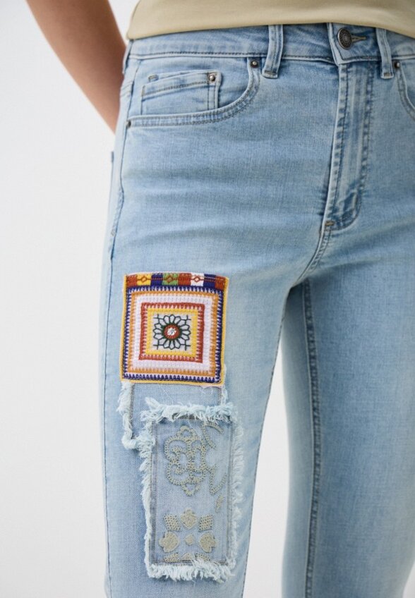 Джинсы Desigual