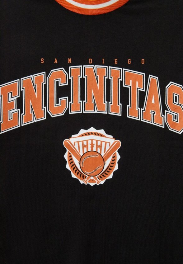 Футболка Beneti