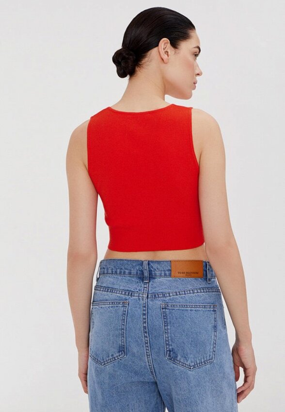 Топ To Be Blossom