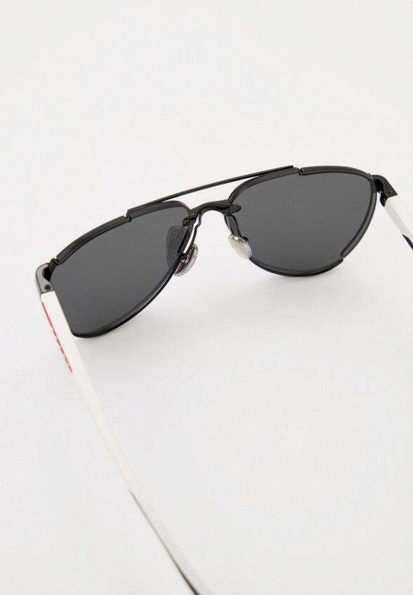 Очки солнцезащитные Prada Linea Rossa