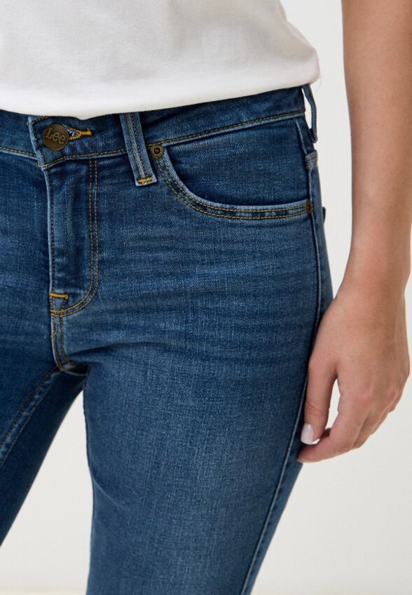 Джинсы Lee