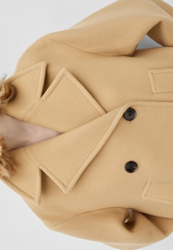 Полупальто Mango