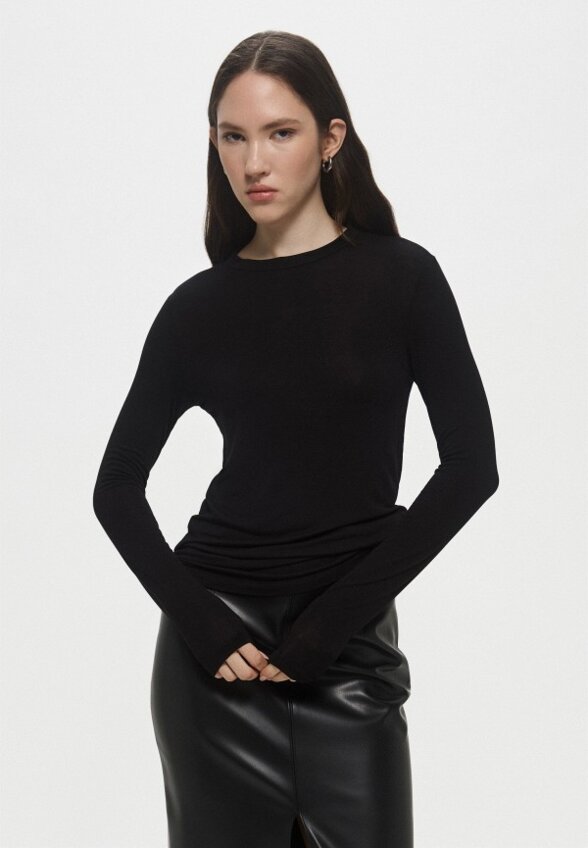 Лонгслив Mango