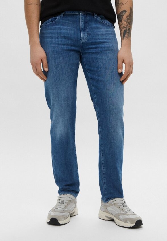 Джинсы Armani Exchange