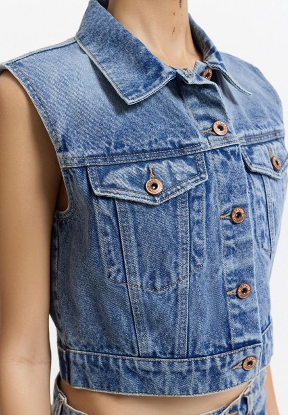 Жилет джинсовый Love Republic