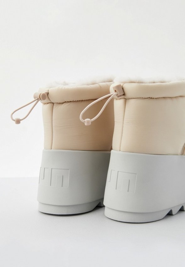 Дутики United Nude