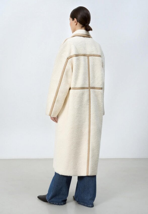 Пальто Brusnika