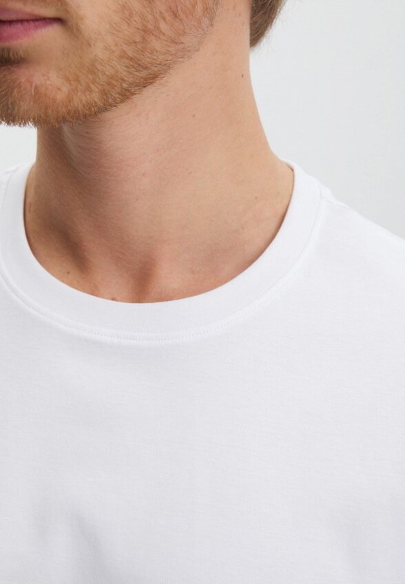 Футболка Maison David