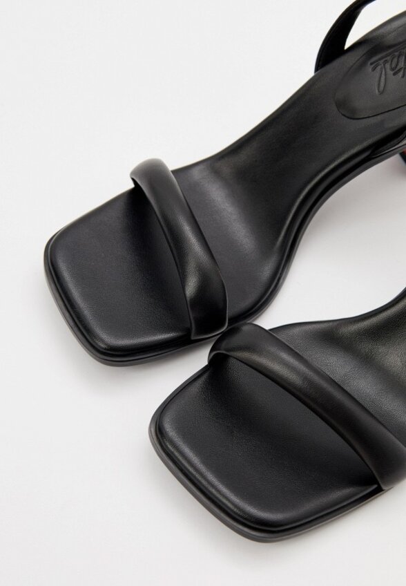 Босоножки Portal