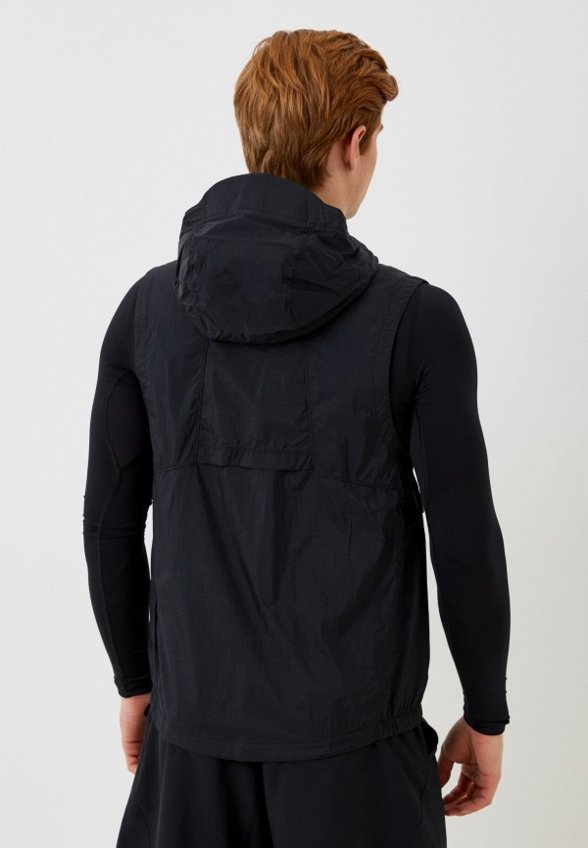 Жилет спортивный Under Armour