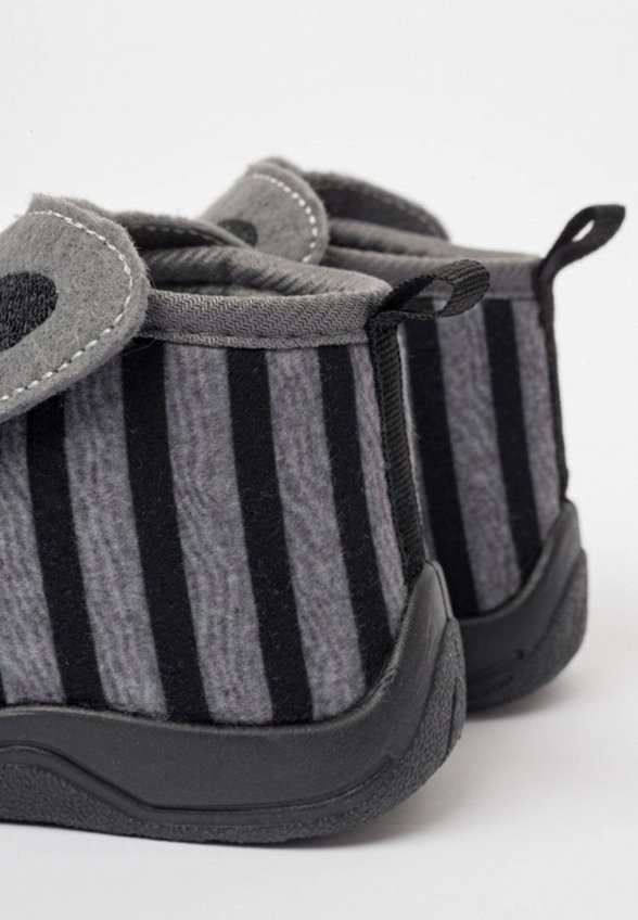 Тапочки Tikkago