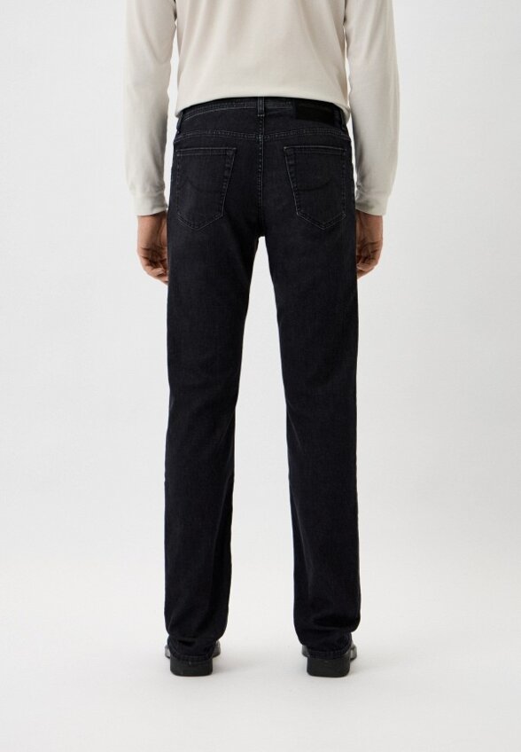 Джинсы и платок Jacob Cohen