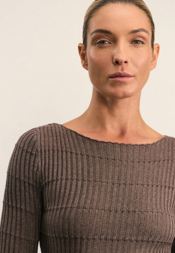 Джемпер Zarina