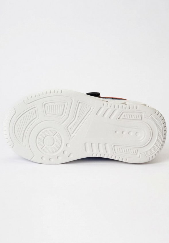 Кроссовки Tikkago