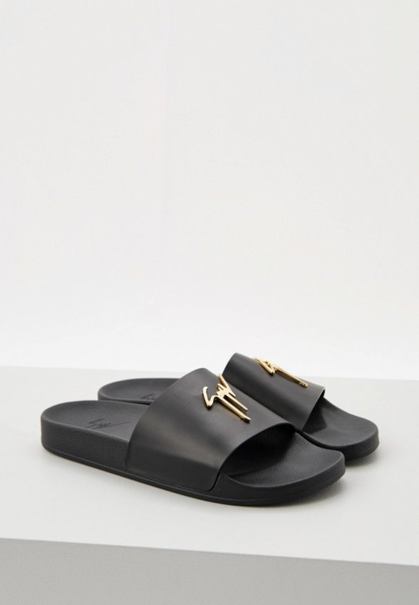 Сабо Giuseppe Zanotti