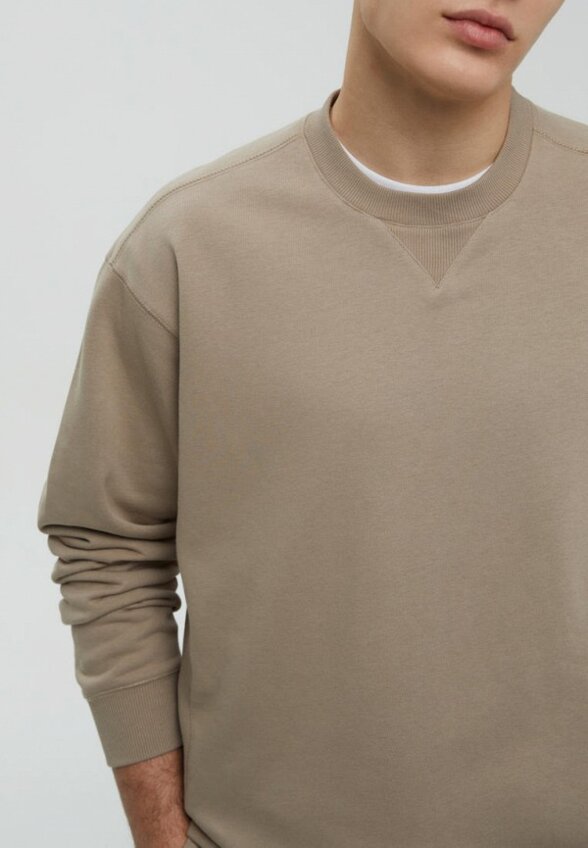 Свитшот Finn Flare