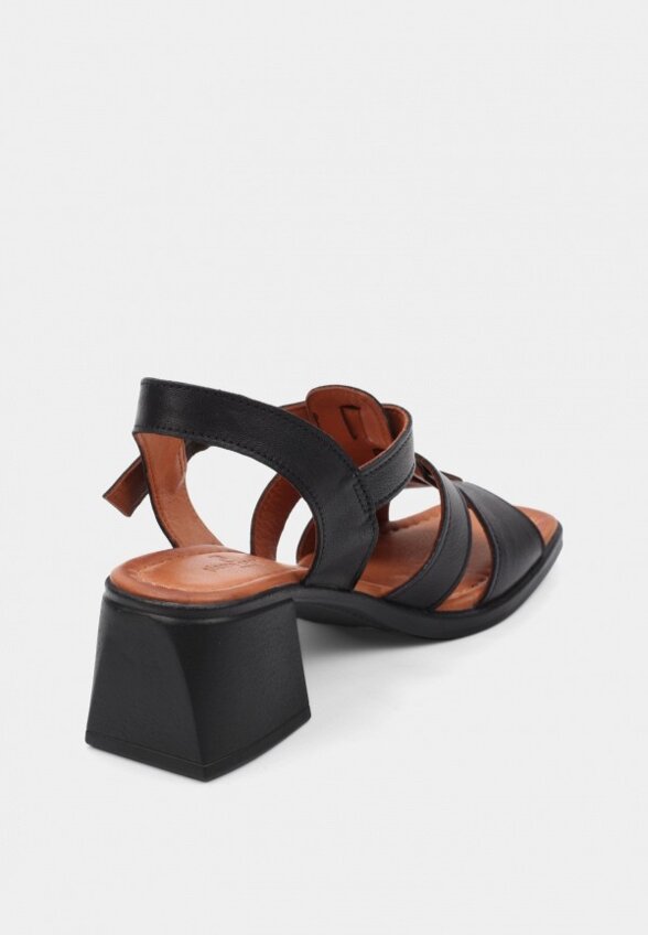 Босоножки Pierre Cardin