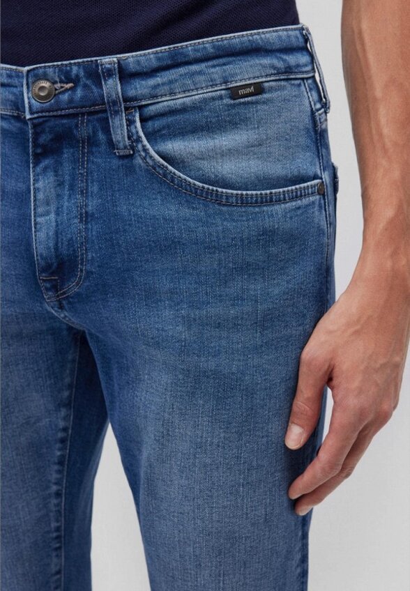 Джинсы Mavi