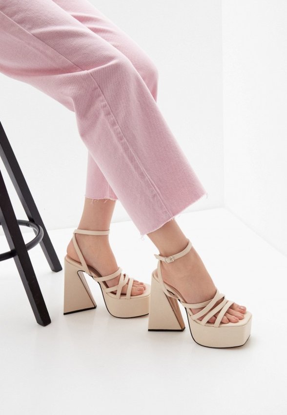 Босоножки Obba