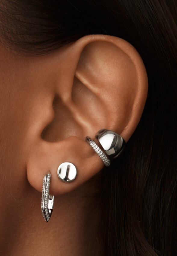 Серебряный базовый кафф с фианитами MIE