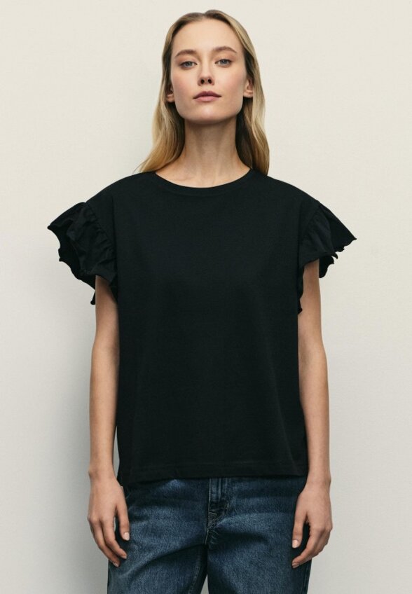 Футболка Zarina