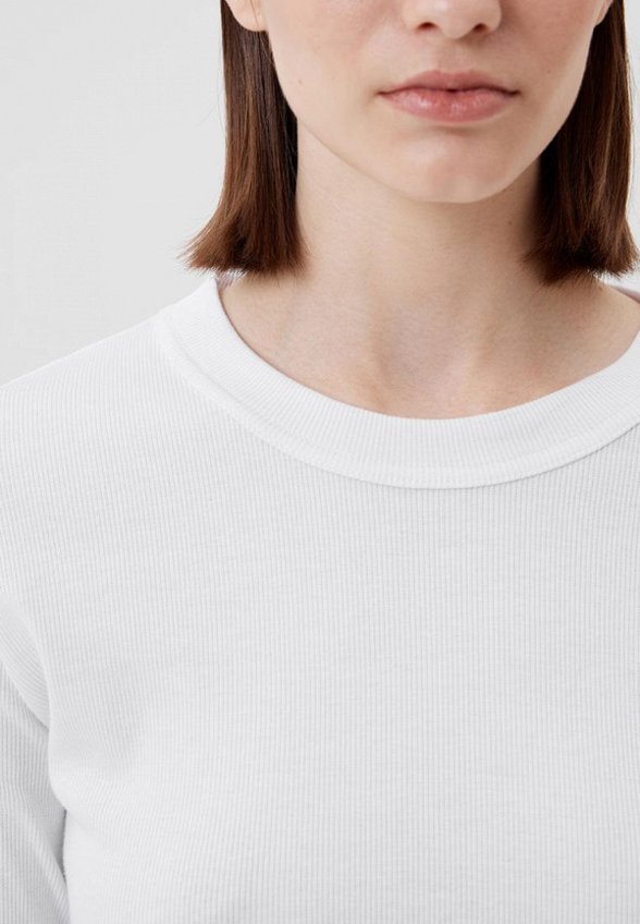 Лонгслив Bstatement