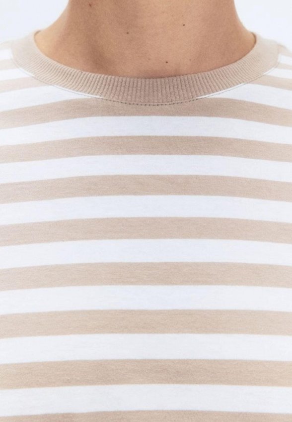 Лонгслив Befree