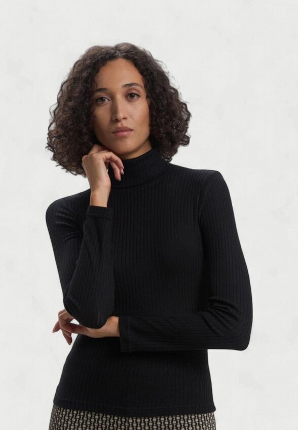 Водолазка Calliope