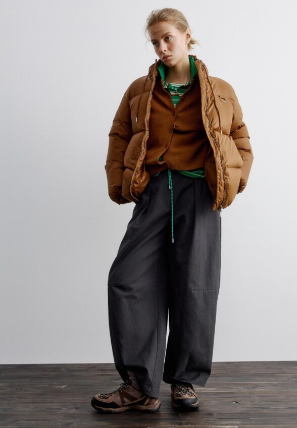 Стеганая куртка с натуральным утеплителем пух-перо