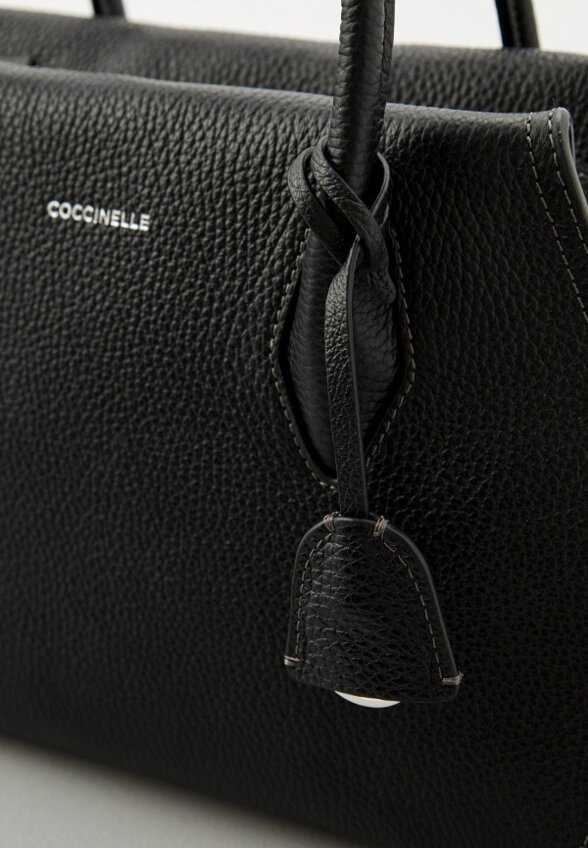 Сумка и брелок Coccinelle