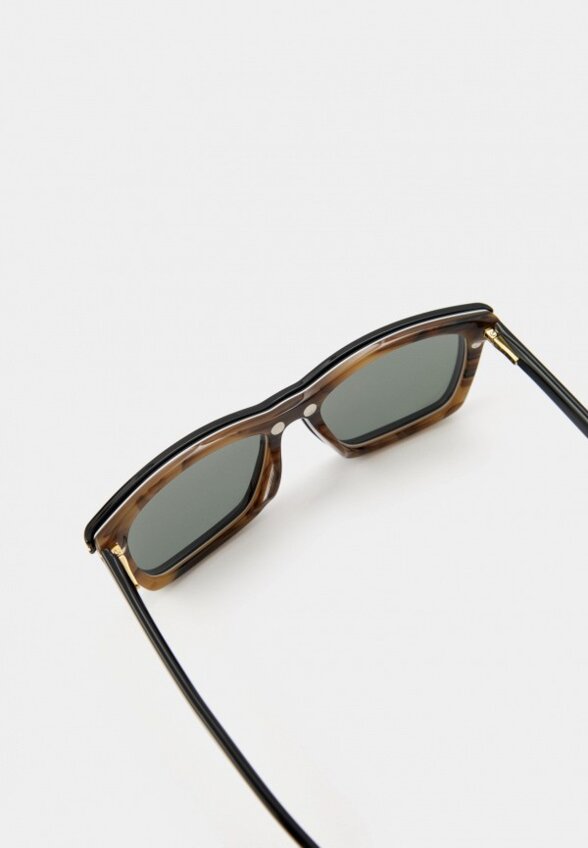 Очки солнцезащитные Boss