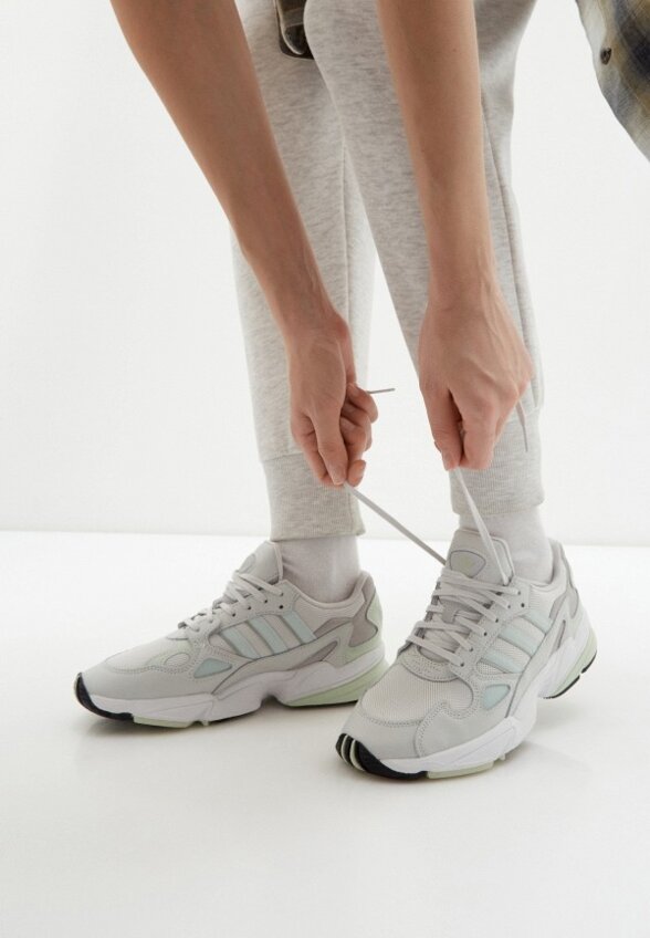 Кроссовки adidas Originals