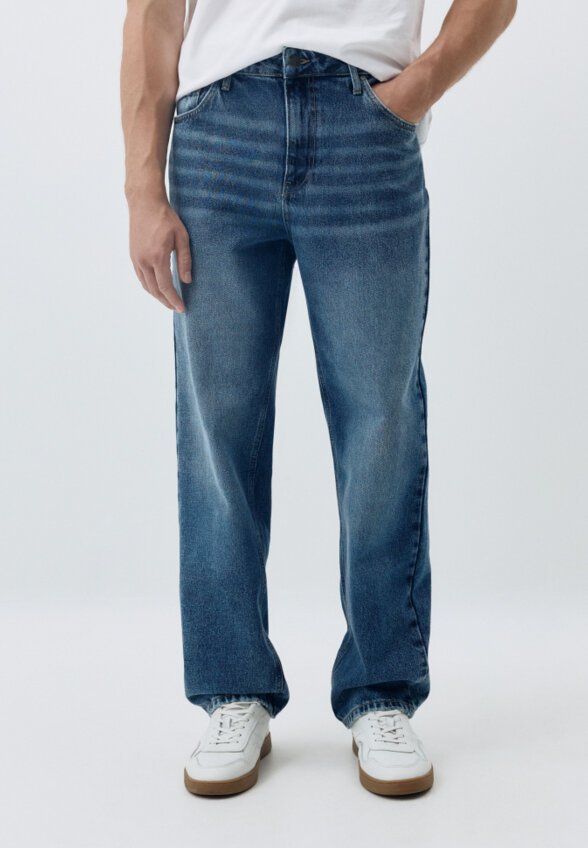 Джинсы STRAIGHT FIT со средней посадкой