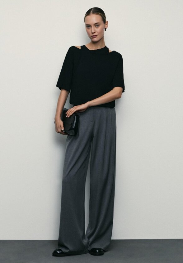 Футболка Zarina