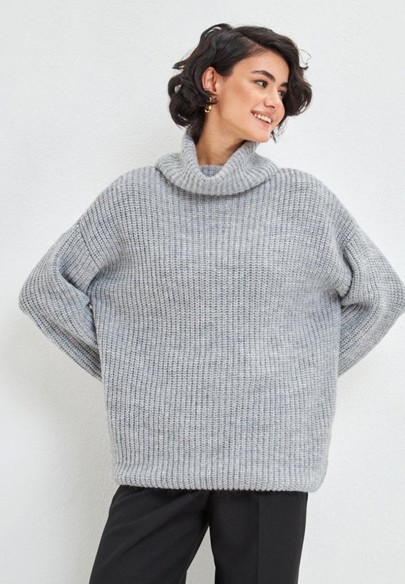 Свитер To Molly from James