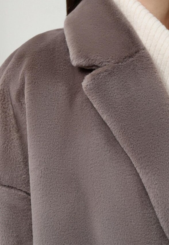 Пальто меховое Alef