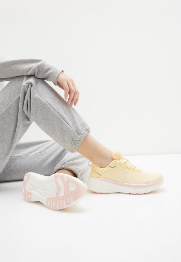 Кроссовки Strobbs