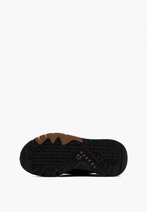 Кроссовки Traffa