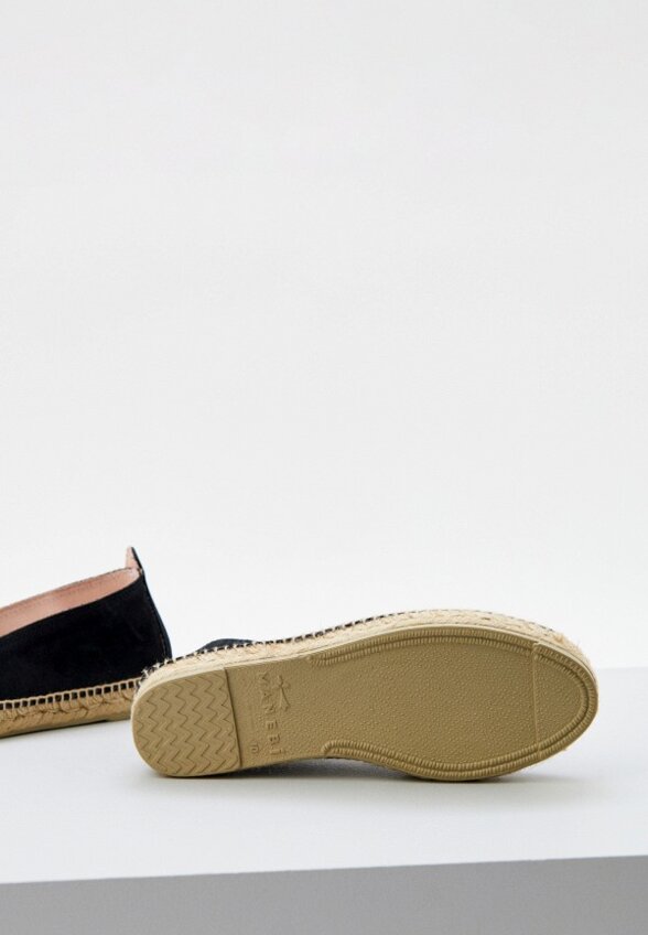 Эспадрильи Manebi