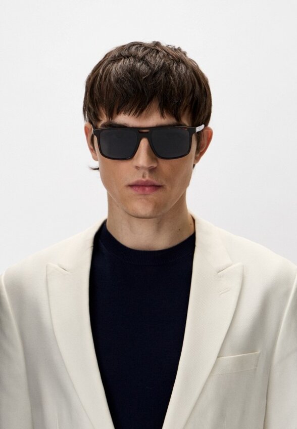 Очки солнцезащитные Prada