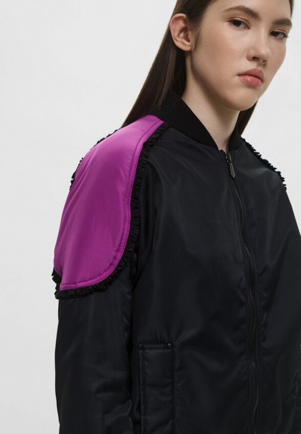 Бомбер Trussardi