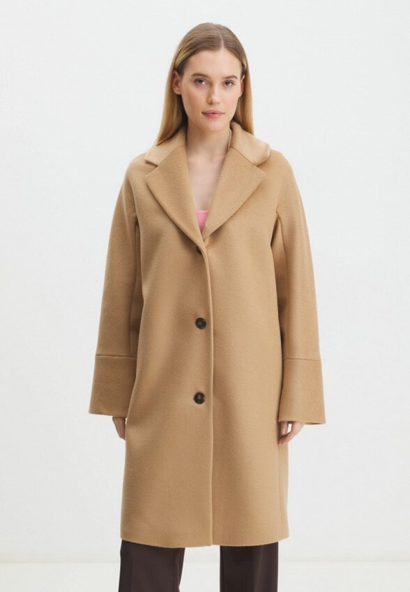 Пальто Maison David