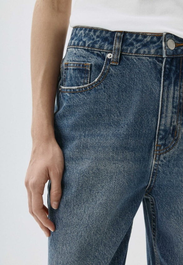 Джинсы Straight Fit