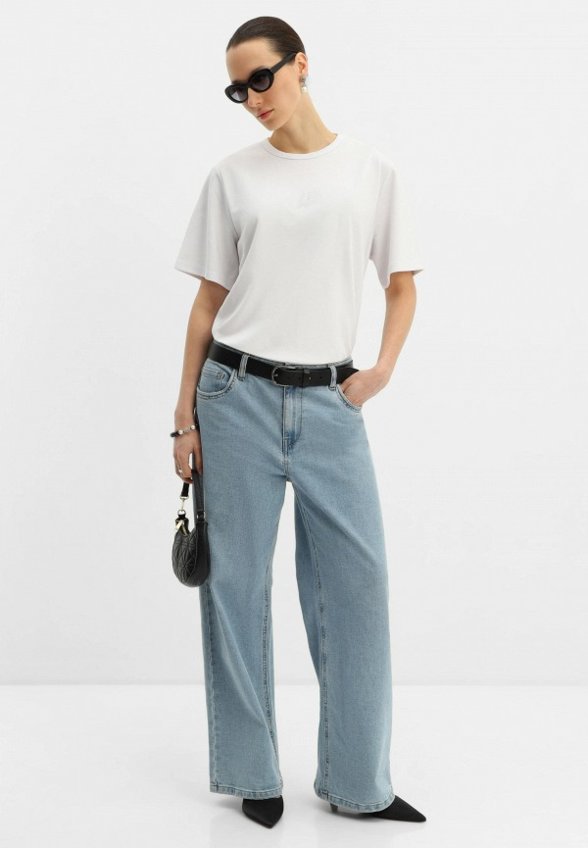 Футболка Lilly Bennet