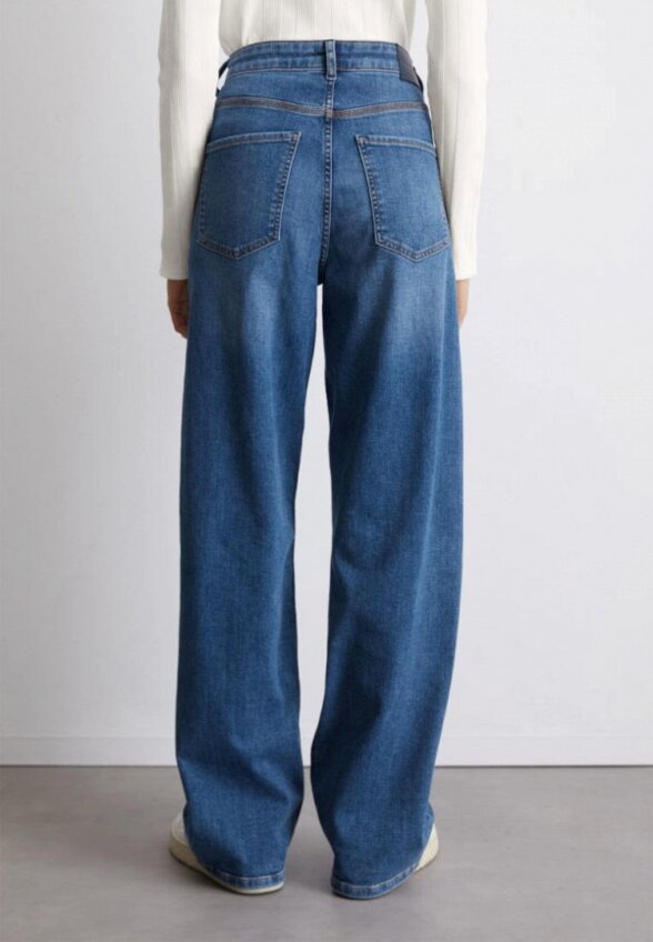 Джинсы Marc O'Polo