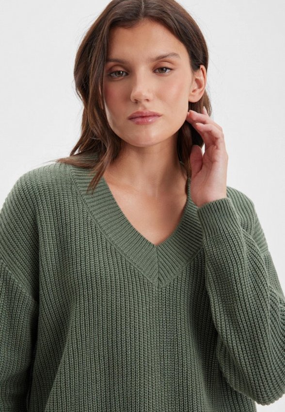 Пуловер Eliamore