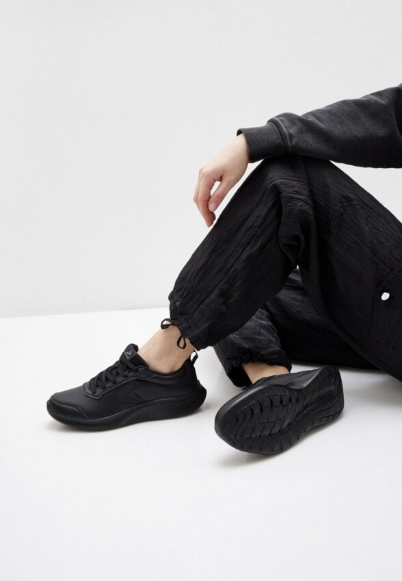 Кроссовки Demix