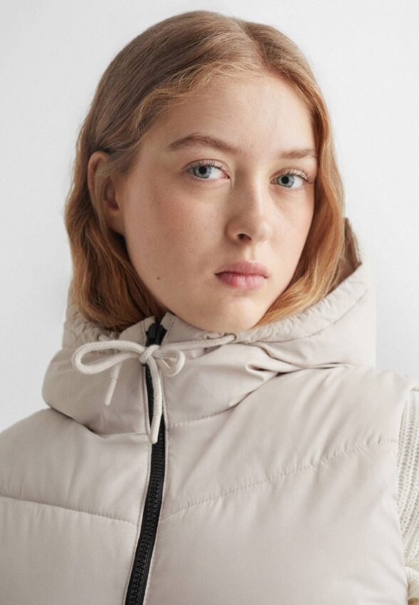 Жилет утепленный Mango Teen