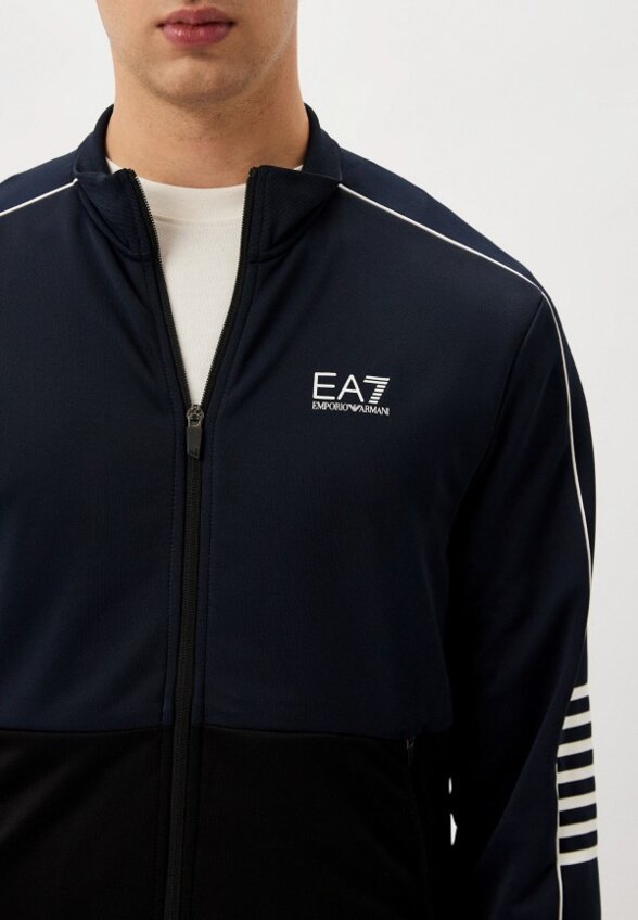 Костюм спортивный EA7