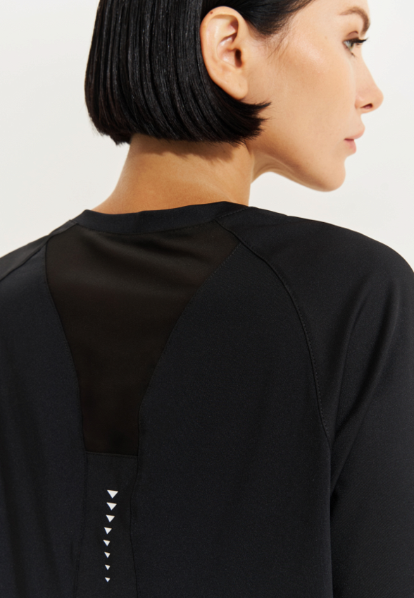 Футболка Neverlate